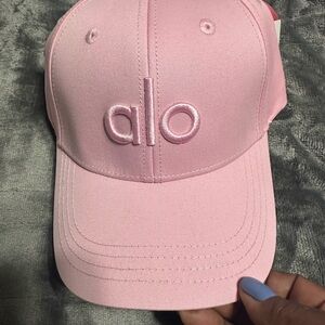 Alo Embroidered Logo Baseball Cap in Light Pink